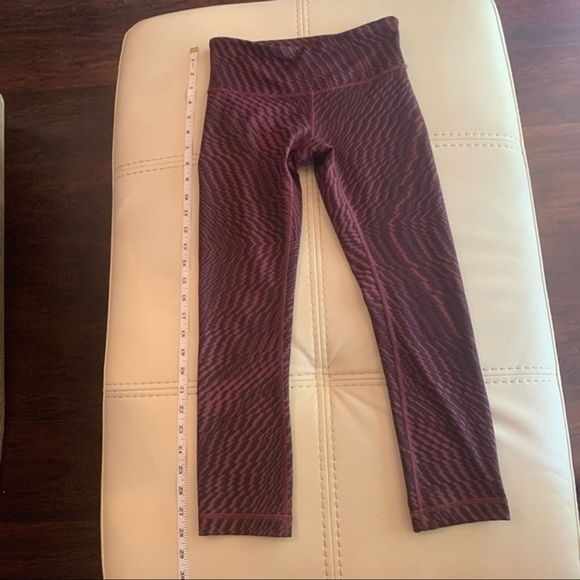 Lululemon leggings size: 2 - Picture 3 of 7